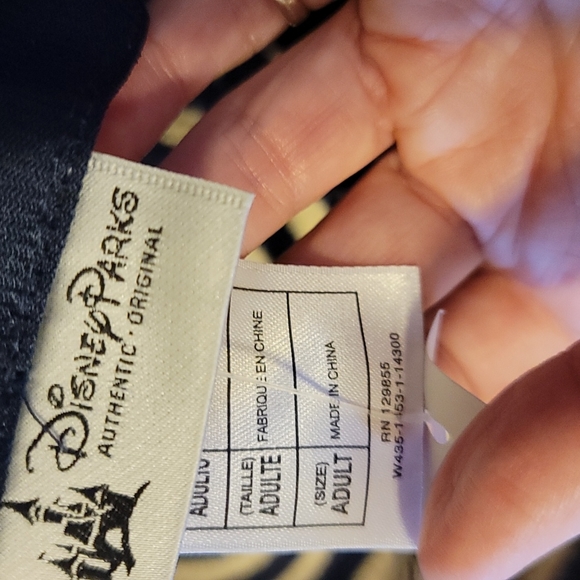 Disney navy blue and cream hat - Picture 4 of 5